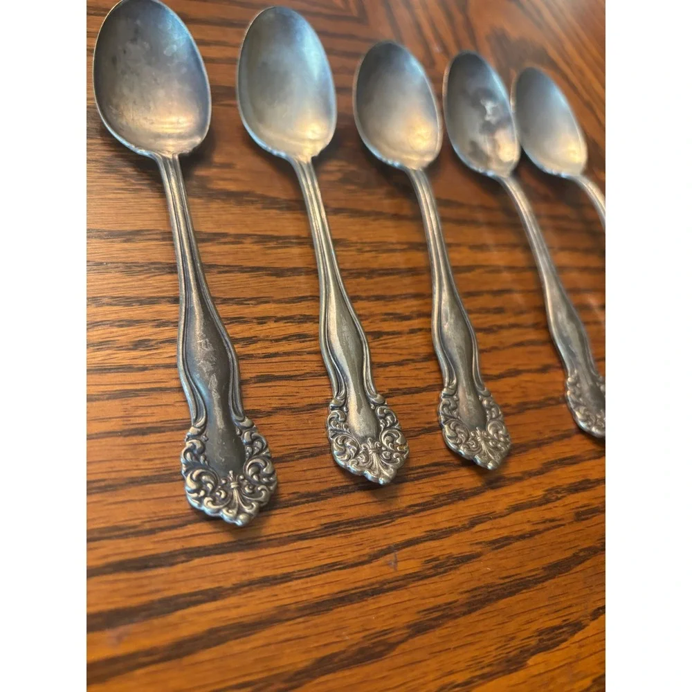 Vintage E.C. Simmons Silver Plated Teaspoons Set of 5 Ornate Scroll Pattern